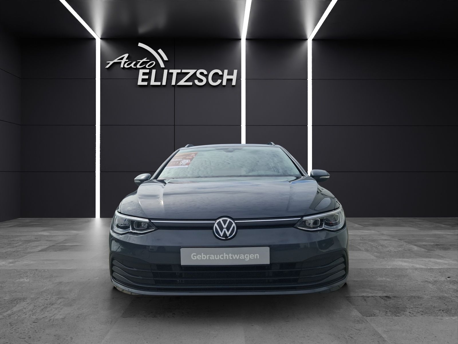 Fahrzeugabbildung Volkswagen Golf VIII Variant eTSI Life DSG LED+ Navi STHZ A