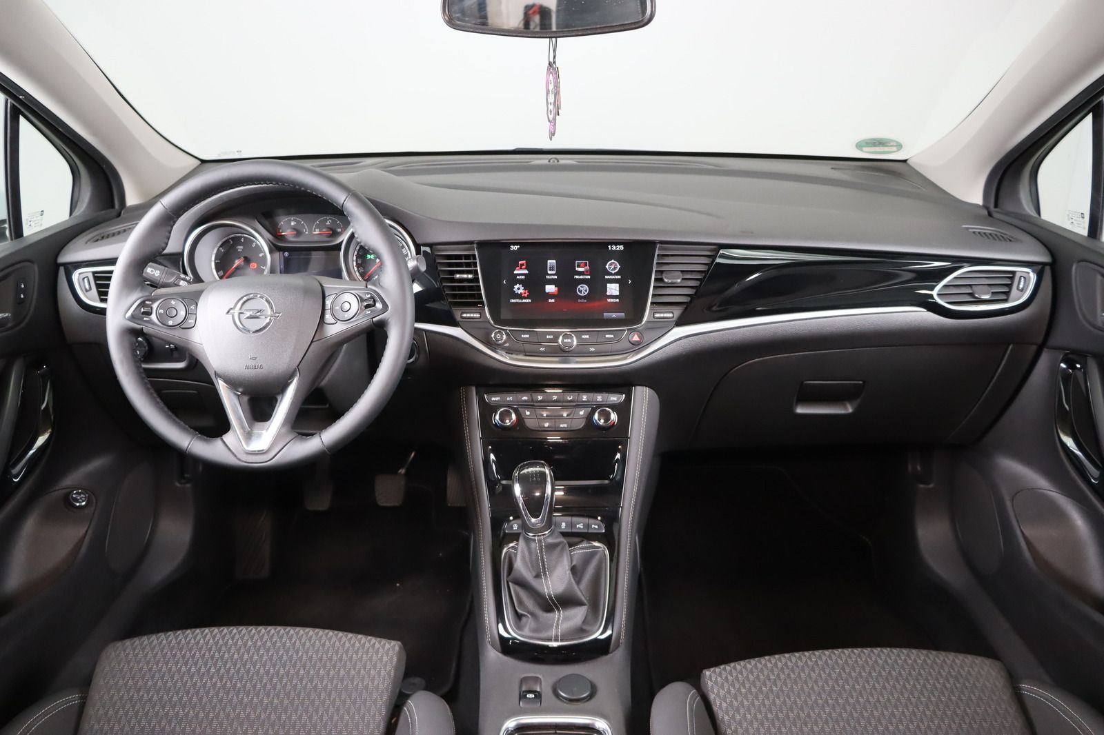Fahrzeugabbildung Opel Astra K Sports Tourer 1.4 Turbo * LED Matrix * I