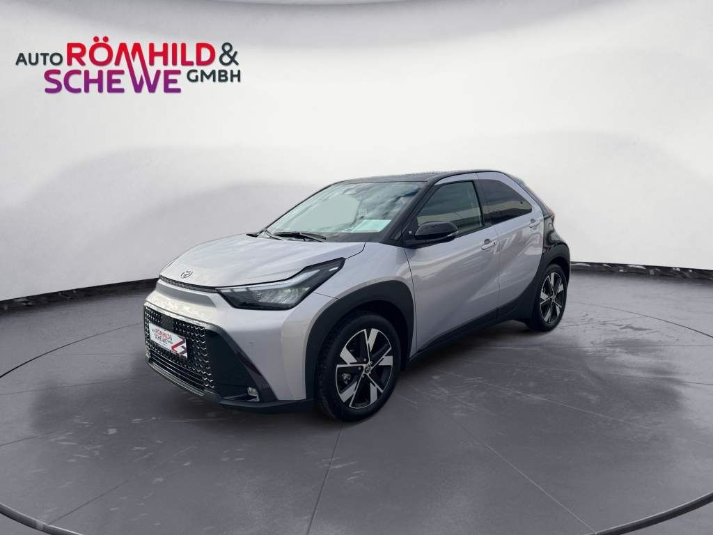 Gebrauchtwagen Toyota Aygo (X) Aygo X 1.5l Hybrid Teamplayer SHZ Klima CarPlay in Dieburg