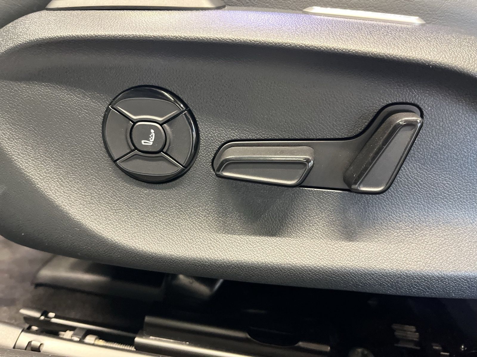 Volkswagen Passat Variant - Bild 14
