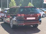 Volkswagen Passat Variant 2.0 TDI R-Line LED Navi ACC Leder - Volkswagen Passat aus 2022