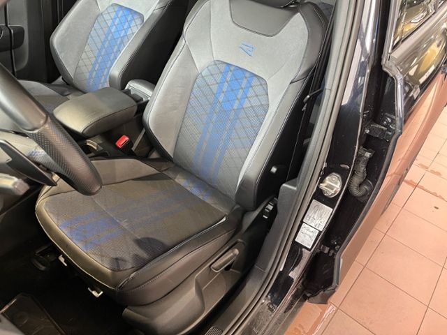 Fahrzeugabbildung Volkswagen T-Roc 2.0 TSI DSG R BLACK STYLE NAVI MATRIX