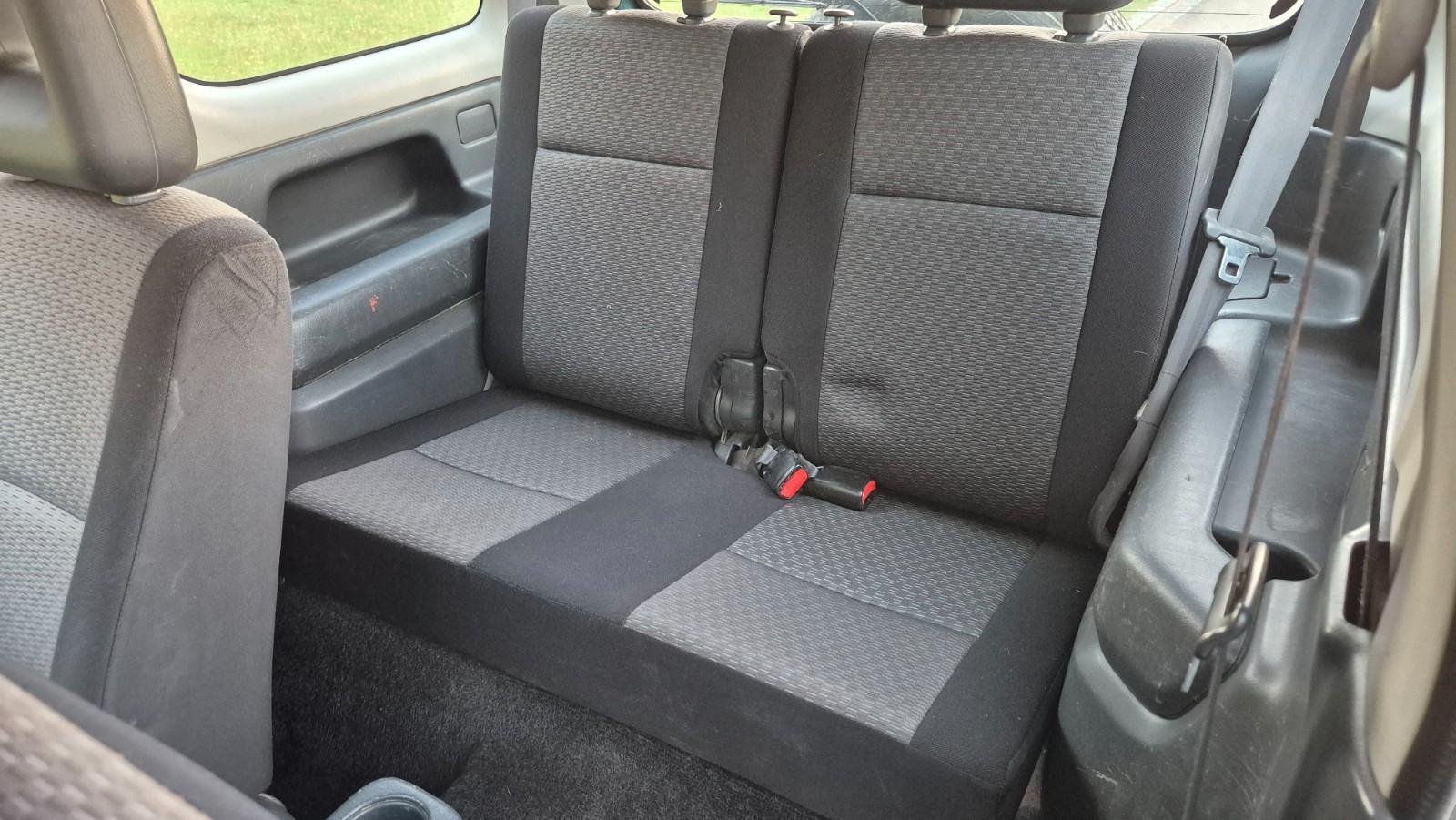 Suzuki Jimny 1.5 DDiS Comfort | 86 ch | BVM | Attelage | Vitres électriques | Rétroviseurs électriques