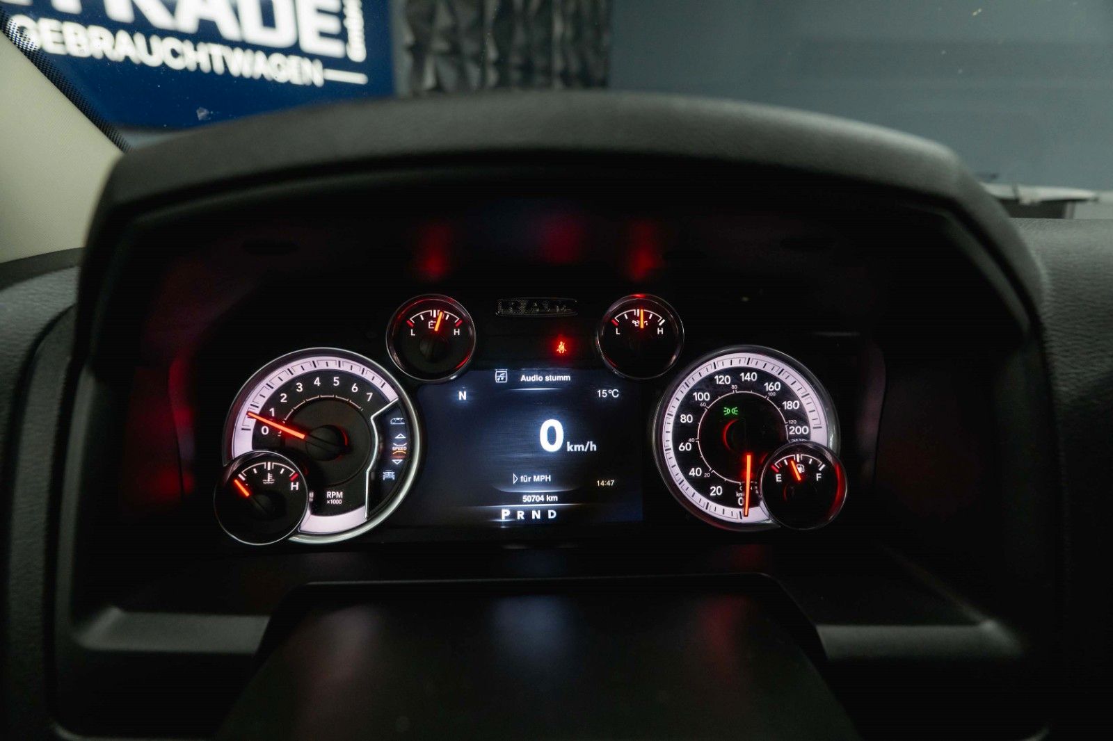Fahrzeugabbildung Dodge RAM 5.7 V8 HEMI 4x4 OFFROAD Night-Paket *LED*