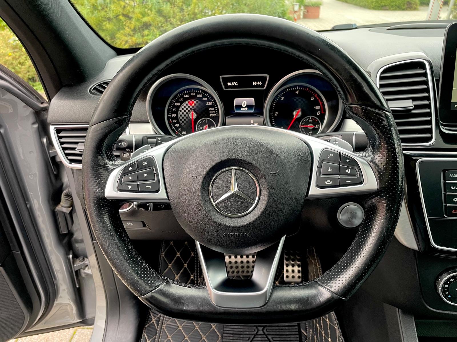Mercedes-Benz GLE 350 AMG-Line Interieur-4Matic-R.Kamera-Pano