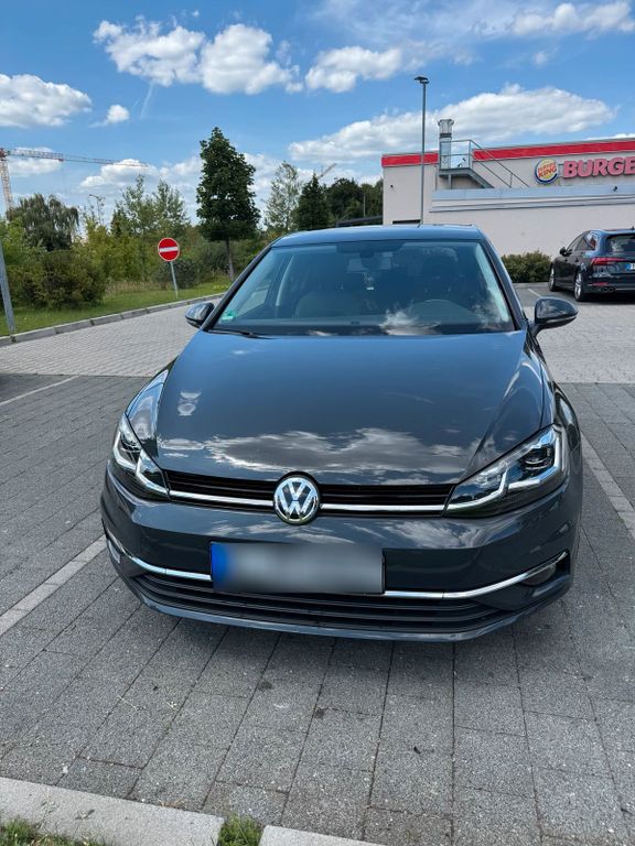 Image of Volkswagen Golf