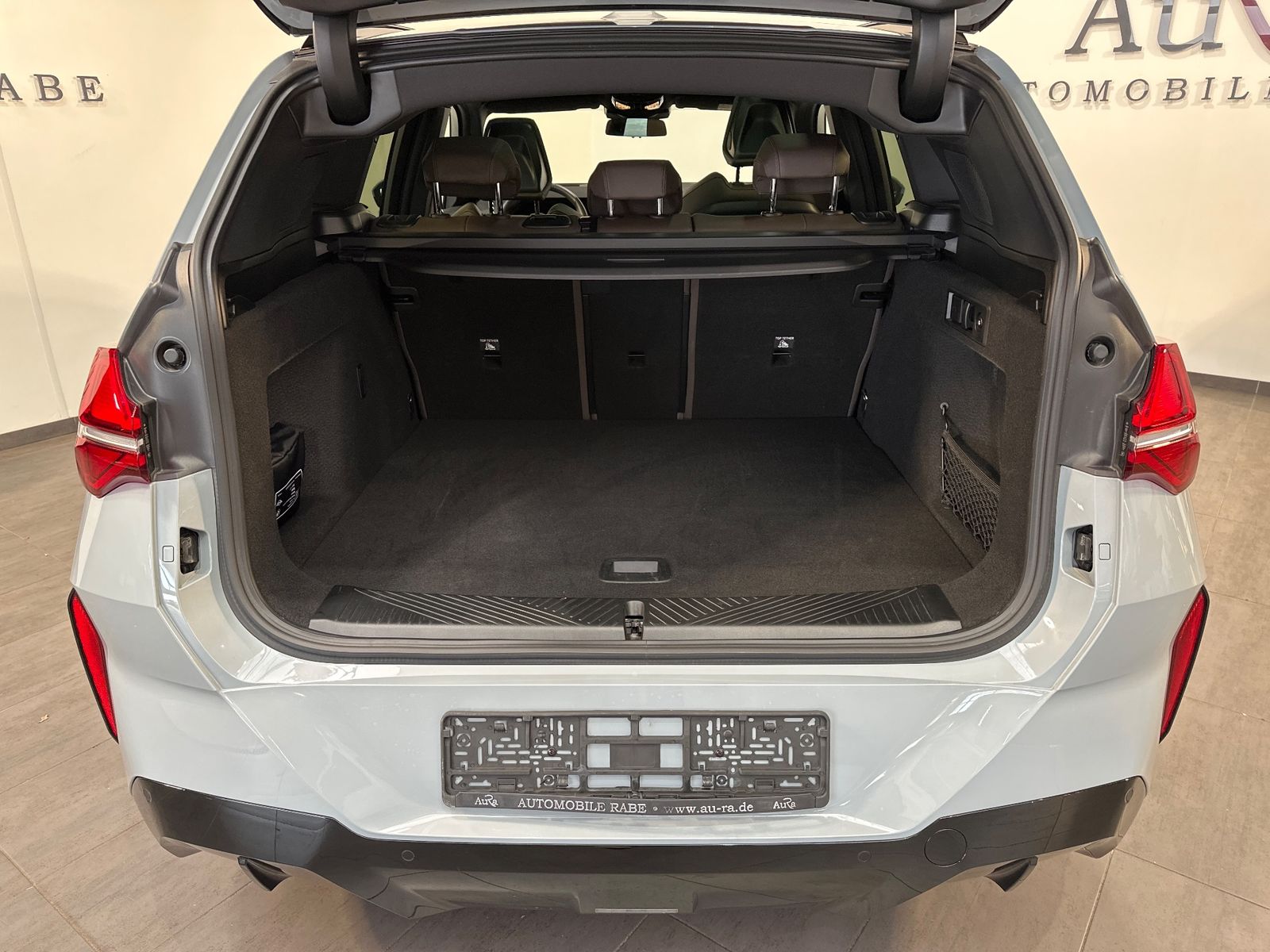 Fahrzeugabbildung BMW X3 40d xDrive M-Sport NAV+LED+PANO+AHK+STHZG