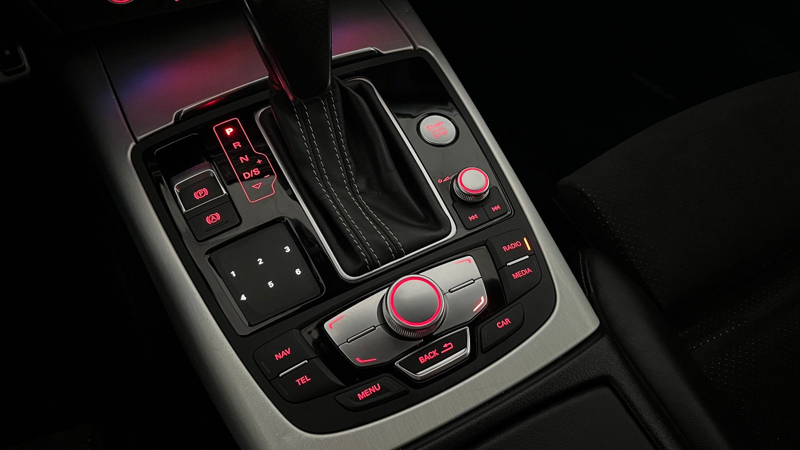 Fahrzeugabbildung Audi A7 SP QUATTRO 3X S-LINE BLACK EDITION HUD 20ZOLL
