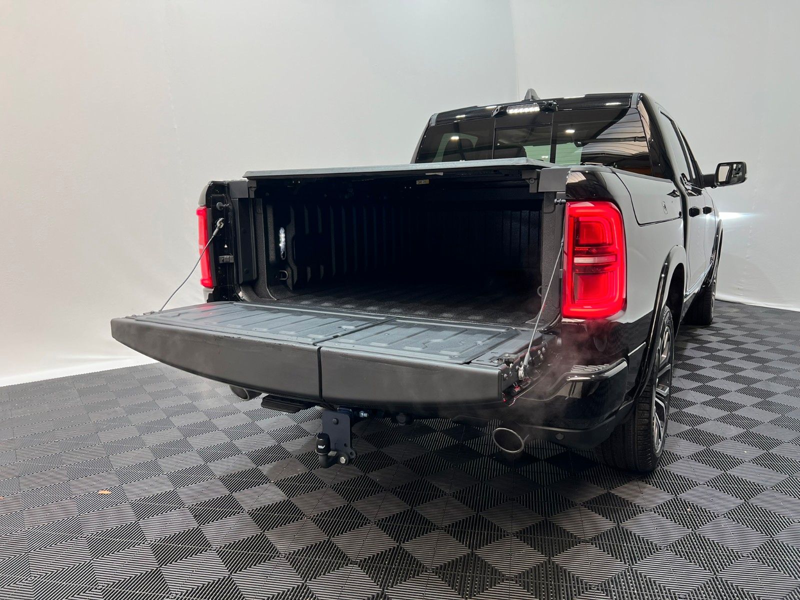 Fahrzeugabbildung Dodge RAM 1500 Tungsten  H/O 3.0L MY25