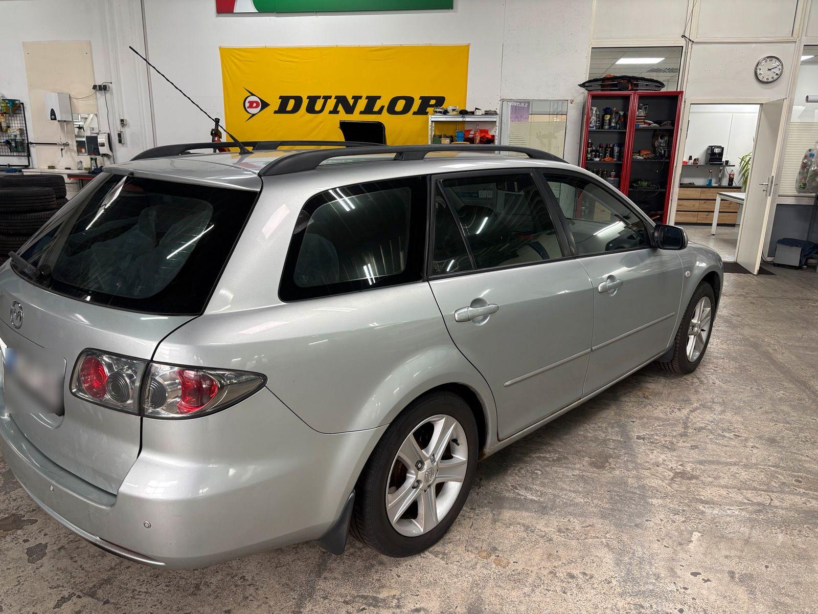 Mazda CX-5 2006 — салон