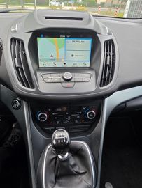 Ford Kuga - 10