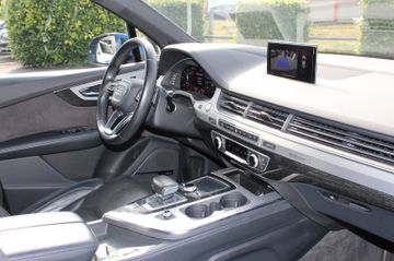 Audi Q7 - 8