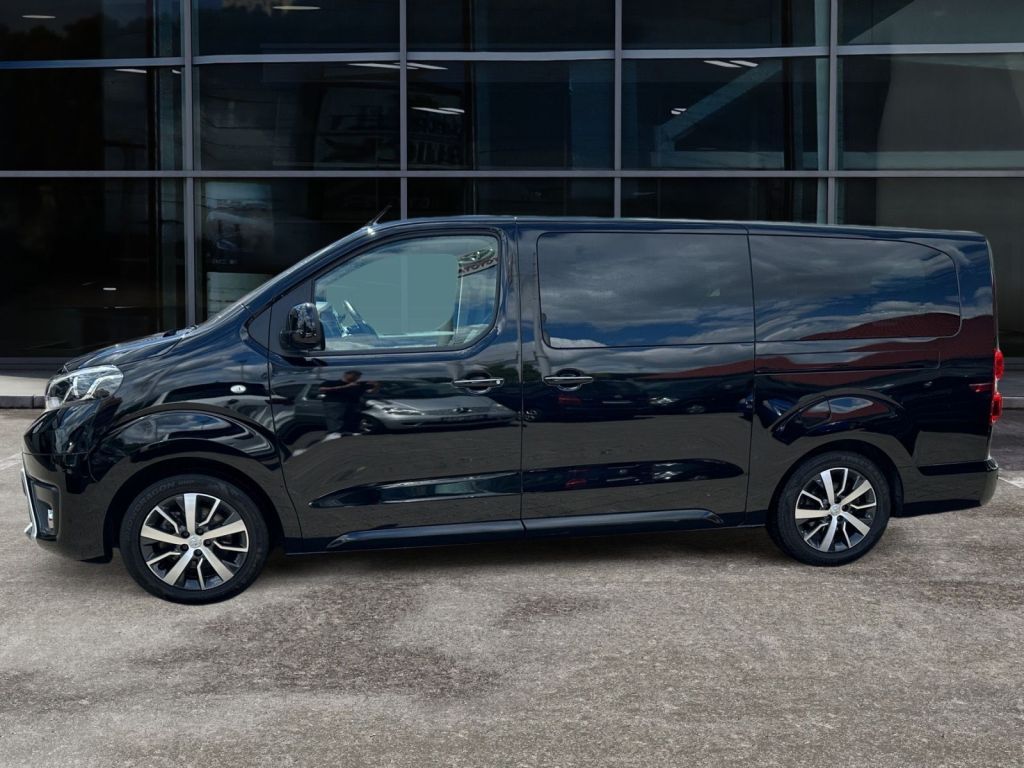 Fahrzeugabbildung Toyota Proace 2,0-l-D-4D L2 (7-Si.) Autm. Verso Executi