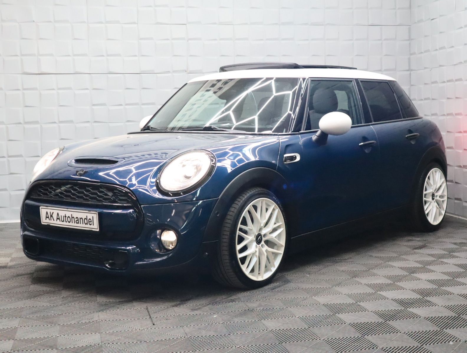 MINI COOPER S Aut. 5-trg. Chili Navi Harman-Kardon