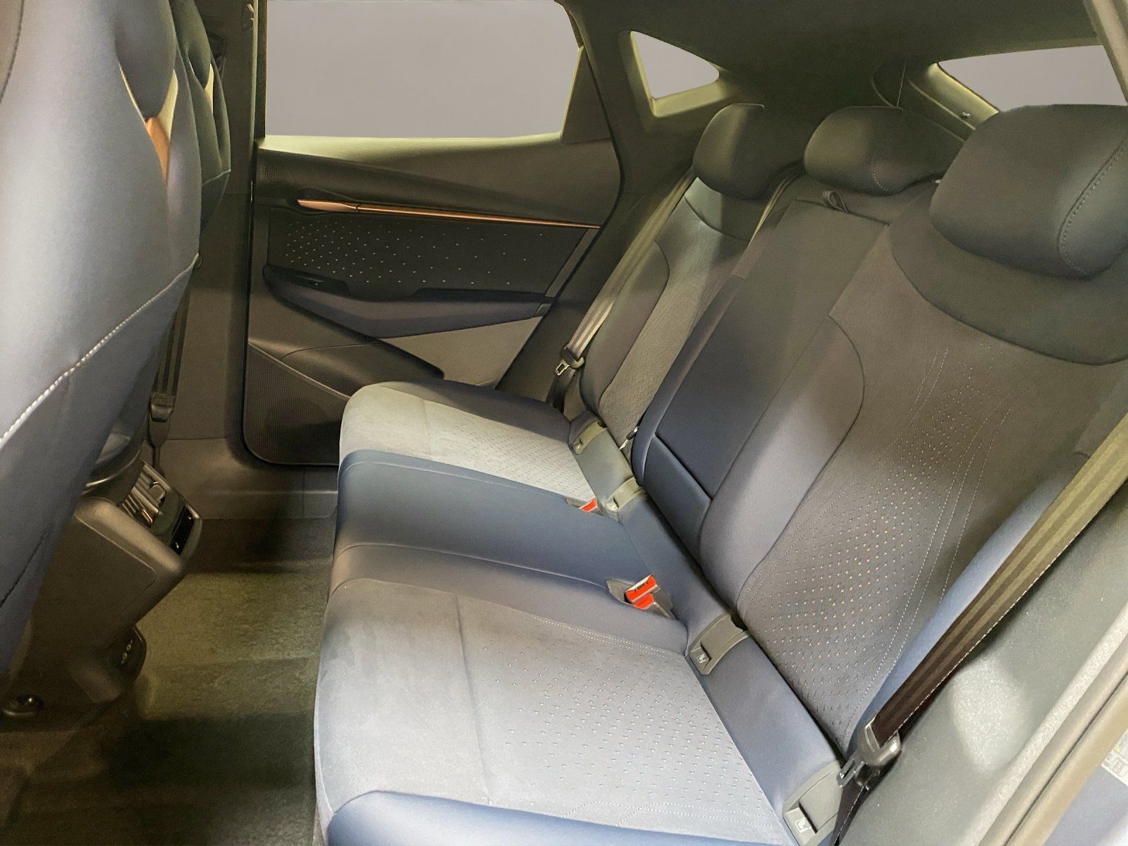 Cupra Tavascan - Bild 15