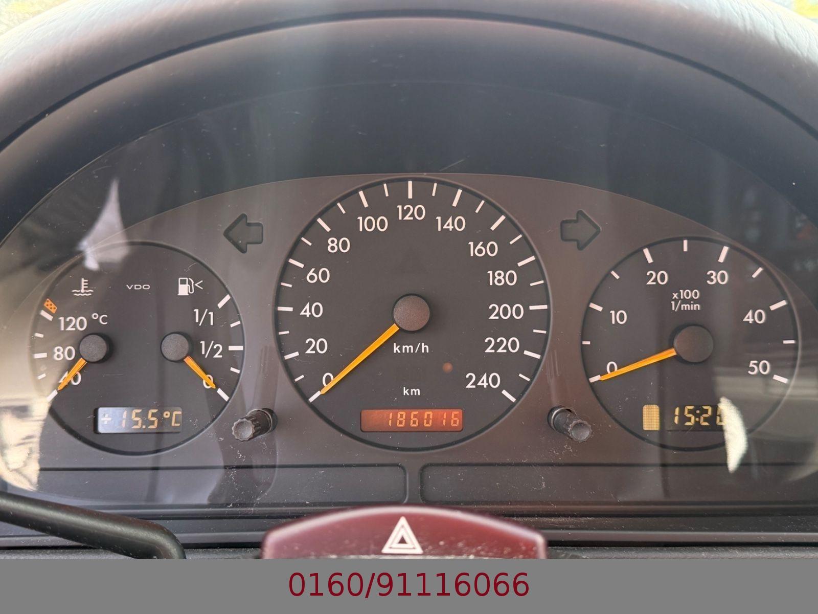 Mercedes-Benz ML270 2004 — photo 9