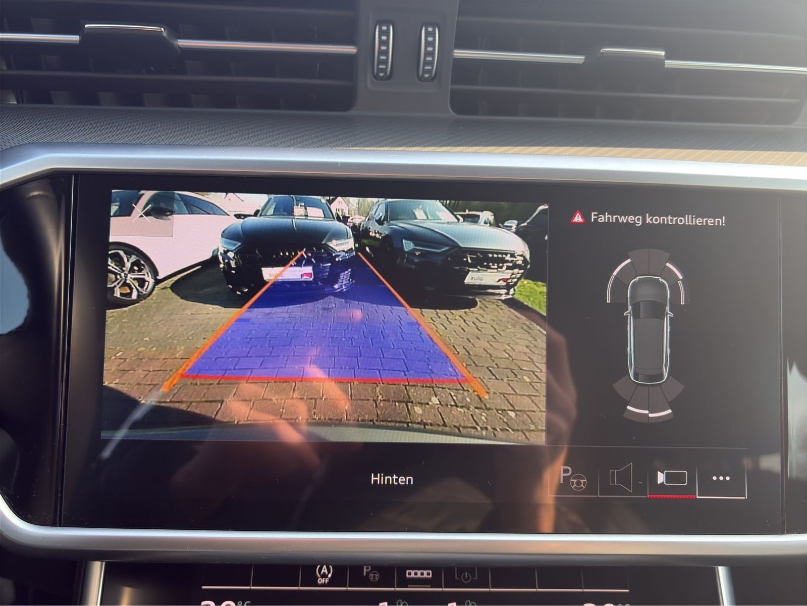 Audi A6 - Bild 15
