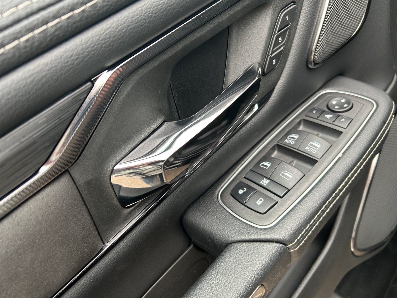 Fahrzeugabbildung Dodge RAM 1500 Sport GT V8 PANO/AHK/NAVI/PDC/LED