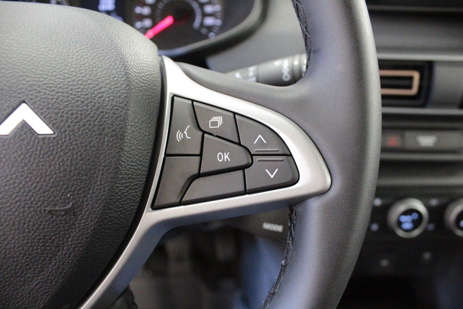 Fahrzeugabbildung Dacia Sandero Eco-G 100 Stepway Extreme+