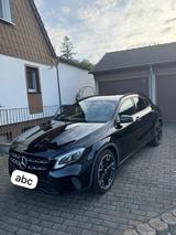 Mercedes-Benz GLA 180 Urban/Standheizung/Parkpilot 7GDC/... - Mercedes-Benz Gd