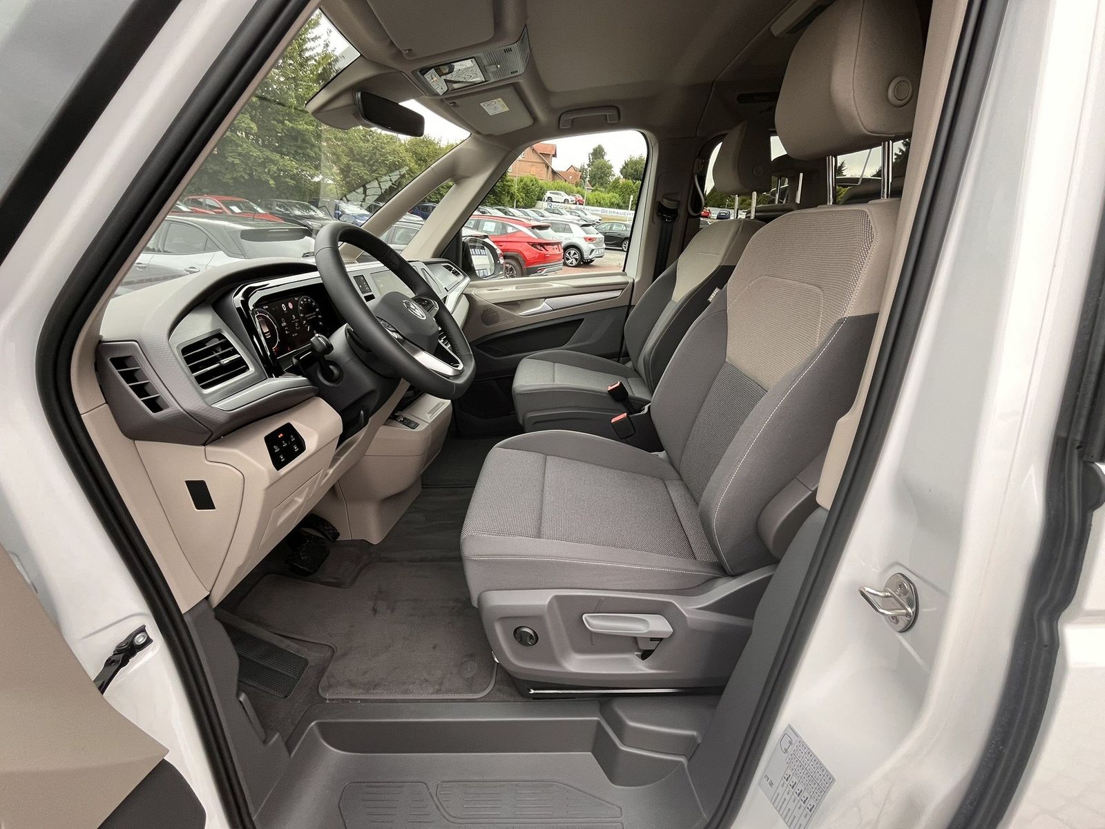 Volkswagen T7 Multivan 2,0 TDI DSG Edition Lang Gute Nacht  foto 8