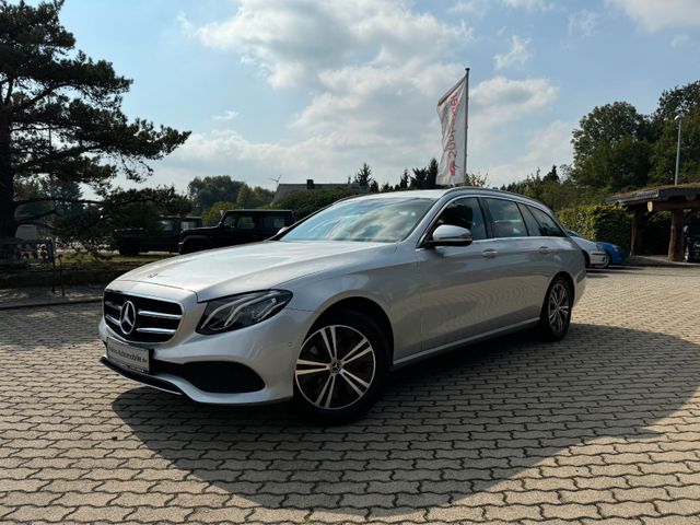 Mercedes-Benz E-Klasse 220d  T-Modell Avantgarde SHZ+KAM+NAVI