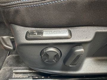 Volkswagen Passat Variant GTE *ACC*Keyless*NAVI*Kamera*