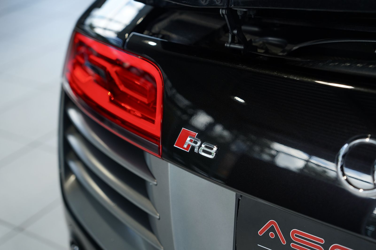 Audi R8