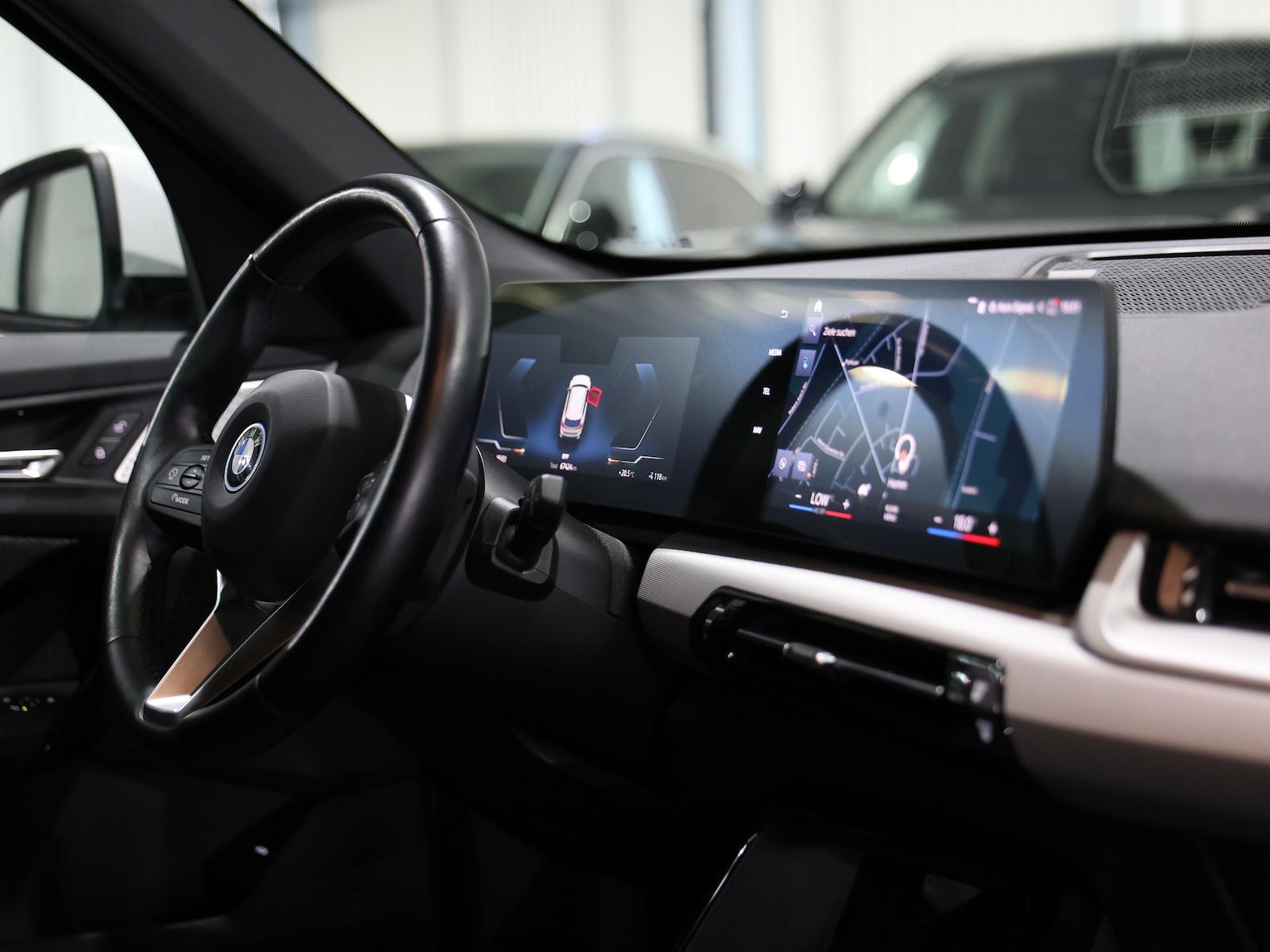 BMW iX1 30 xDrive 95,7% PREMIUM / HARMAN/KARDON, LED, миниатюра 24