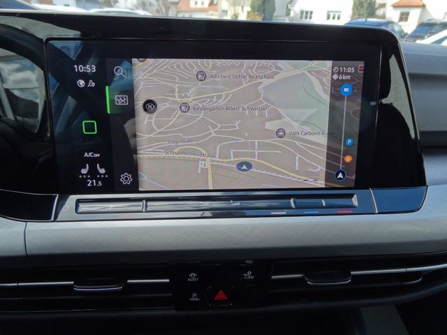 Fahrzeugabbildung Volkswagen Golf VIII Lim. Life/Virtual/LED/Navi/PDC/2.Hd/