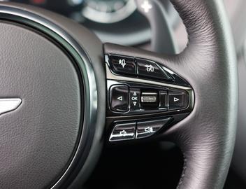 صورة مصغرة 32 لـ 2021 Aston Martin DBX