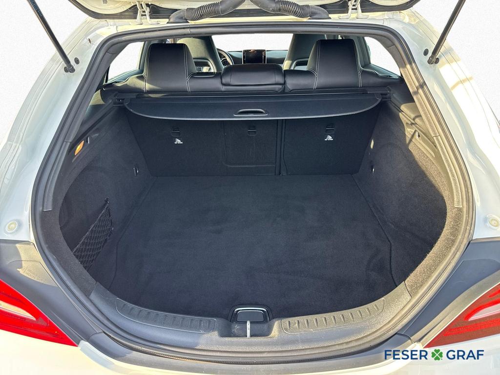 Mercedes-Benz CLA 180 Shooting Brake