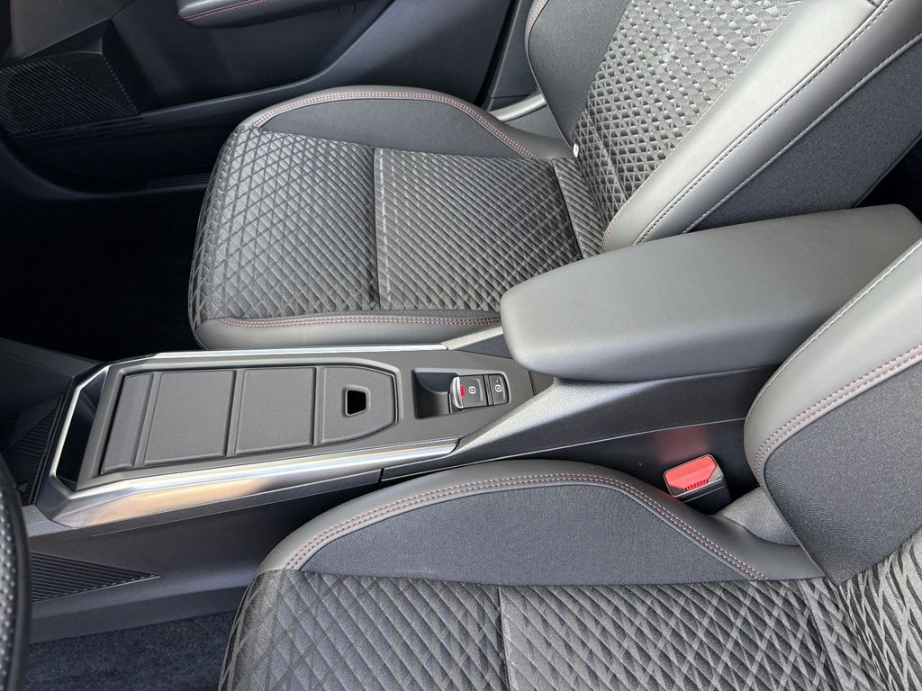 RENAULT Clio - Bild 8