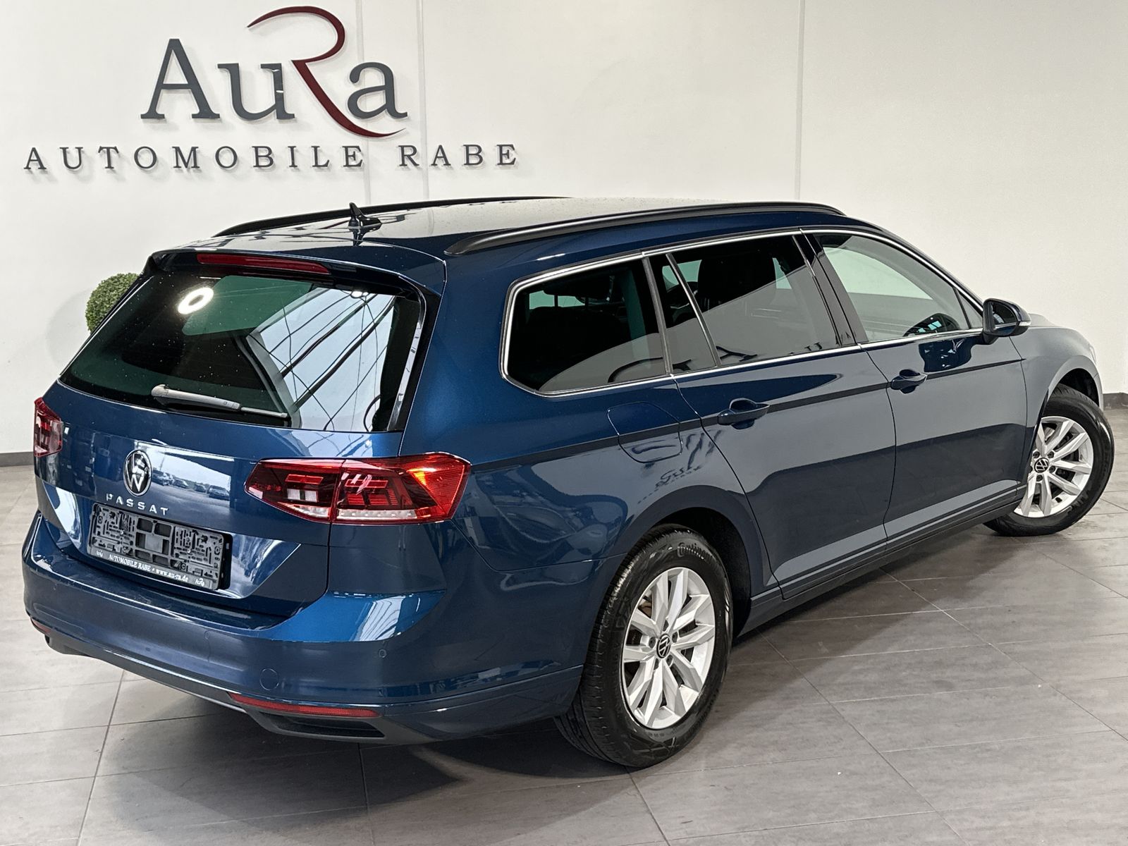 Fahrzeugabbildung Volkswagen Passat Variant 2.0 TDI DSG Business NAV+LED+AHK