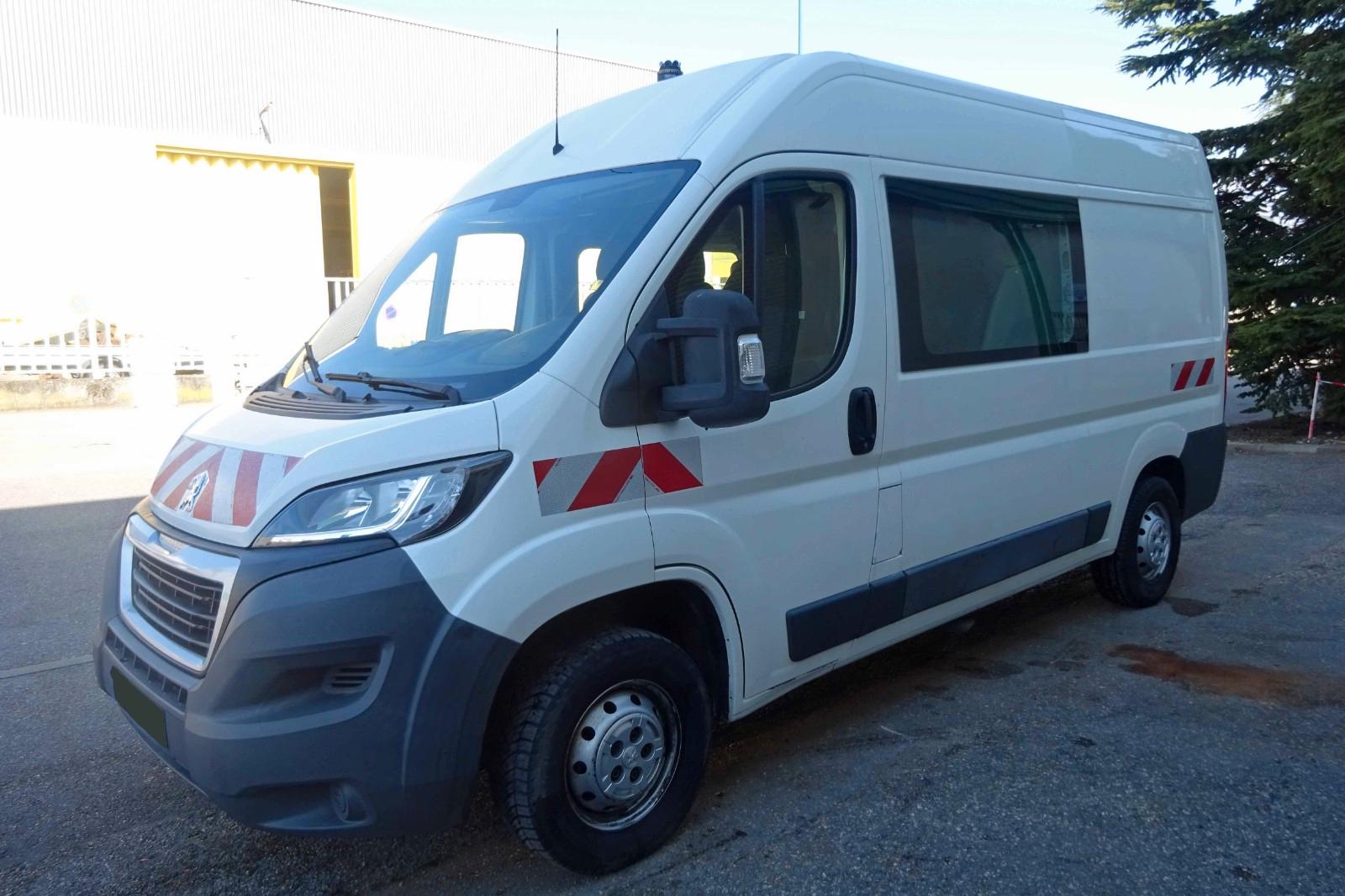 Peugeot BOXER 2,0 HDI 130 7 PLACES L2H2