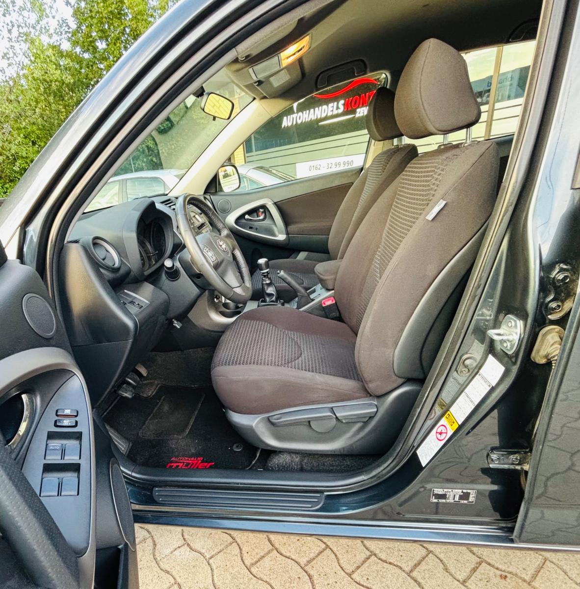 TOYOTA RAV 4 2.2D 177CH 4X4