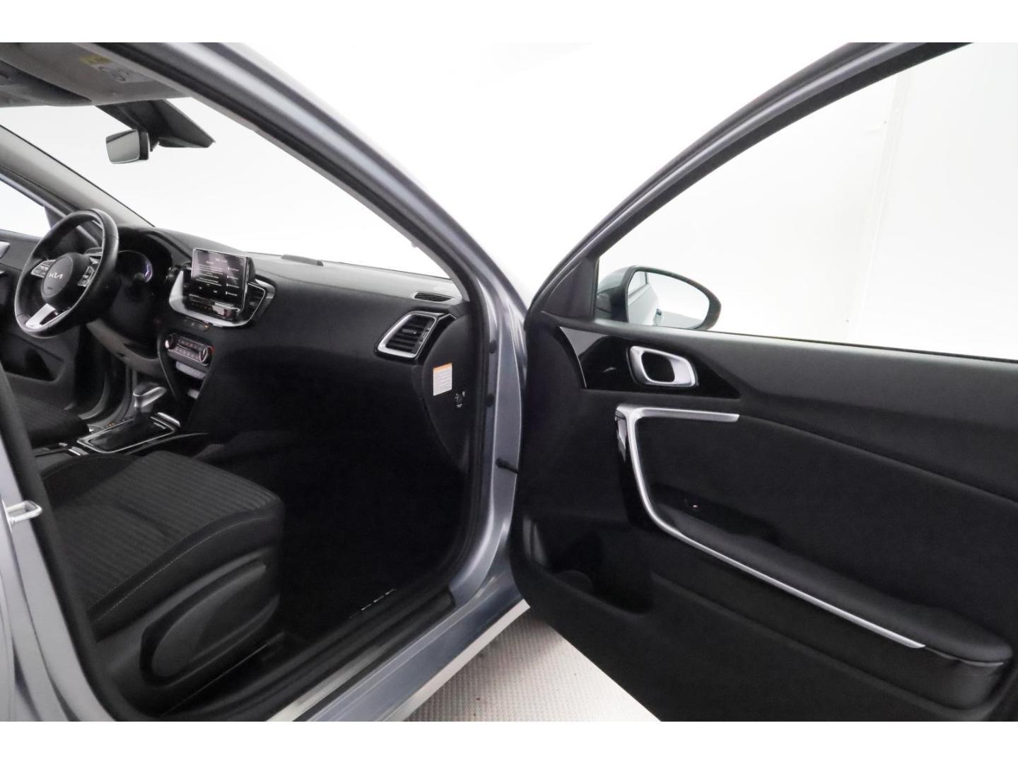 Kia Ceed_sw 1.6T-GDI Aut.Vision+LED+VIRTUAL+KAMERA