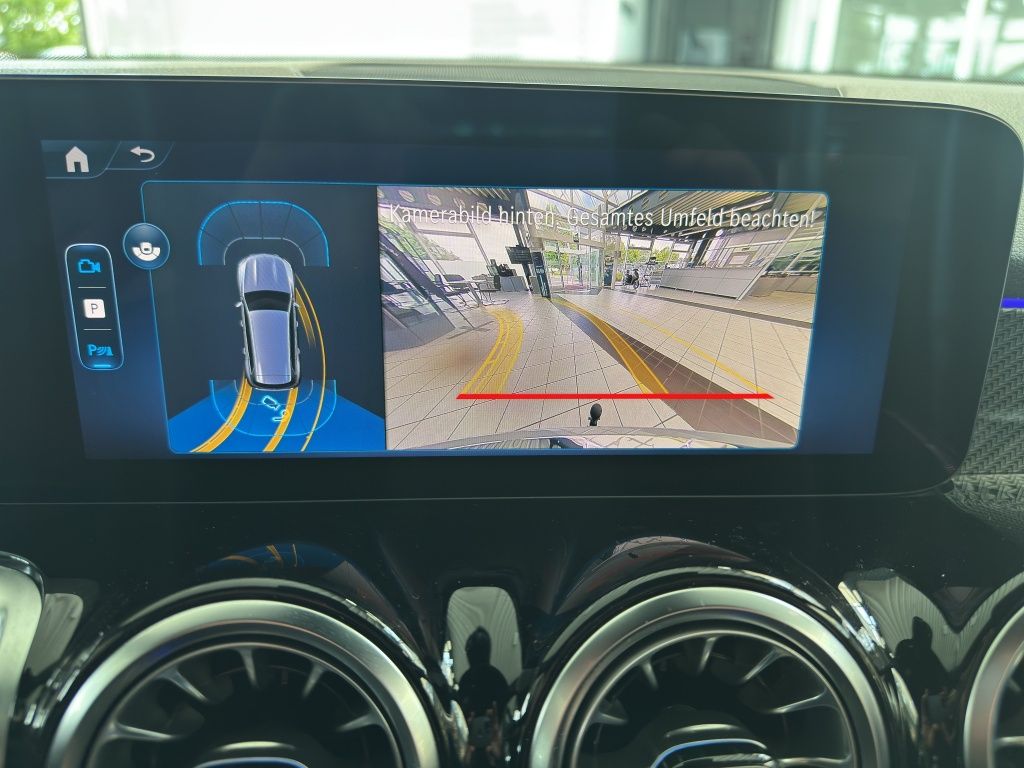 Fahrzeugabbildung Mercedes-Benz GLB 200 AMG*Night*LED*KeyLess*PDC*ParkAss*RFK
