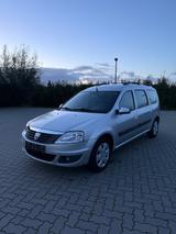 Dacia Logan MCV 1.6 MPI Klima, 1 Hand  - Dacia Logan in Hamburg