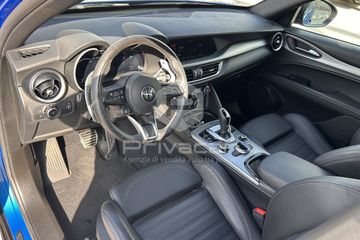 Alfa-Romeo Stelvio - 9
