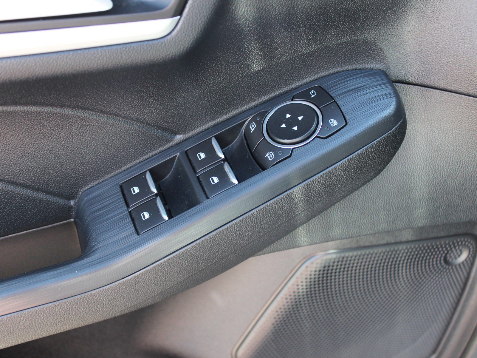 Fahrzeugabbildung Ford Kuga Plug-In Hybrid Cool & Connect 2,5 Duratec