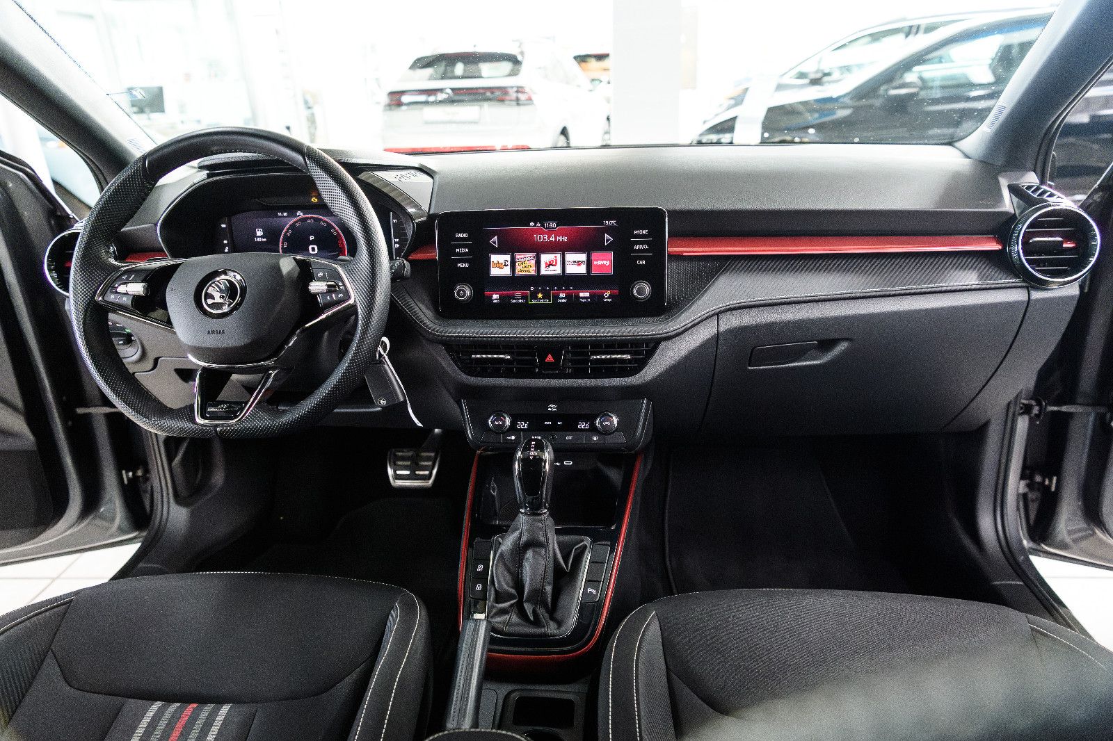 Fahrzeugabbildung SKODA Fabia Monte Carlo 1.0 TSI DSG LED+KAM+GRA+APP