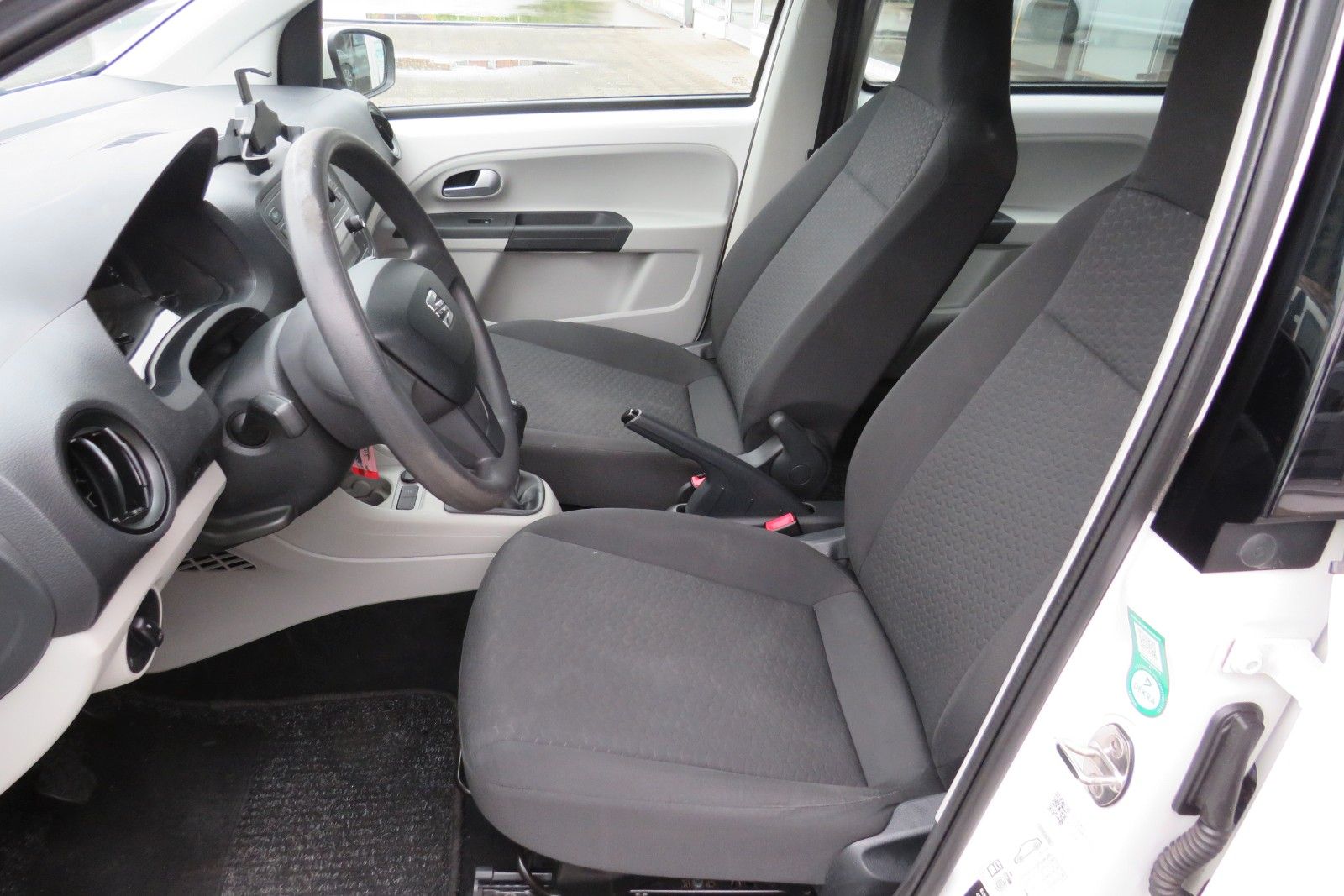 Fahrzeugabbildung SEAT Mii Style 4T KLIMA SITZH. MAPS&MORE 1.HD