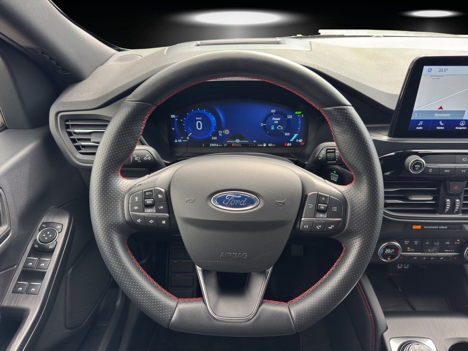 Fahrzeugabbildung Ford Kuga 2.5 PHEV ST-Line Aut./LED/ACC/KAMERA/NAVI/