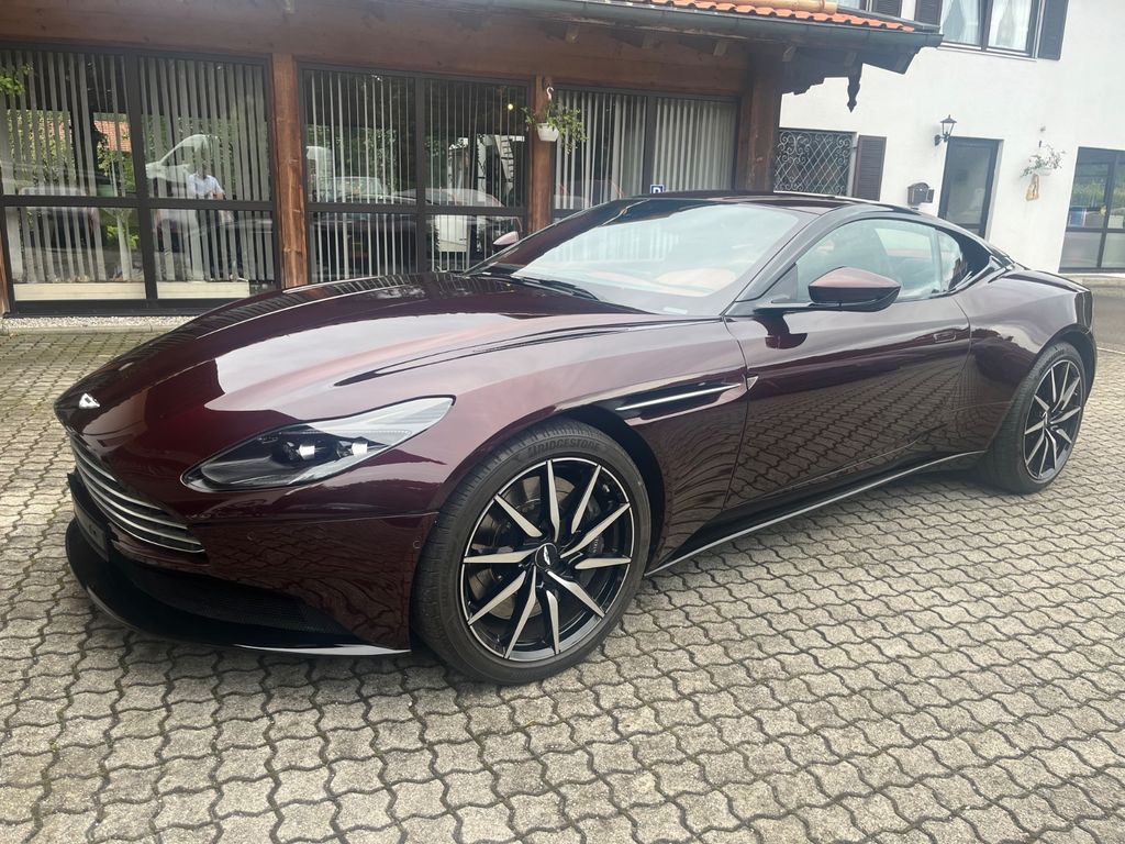 Image of Aston Martin DB11