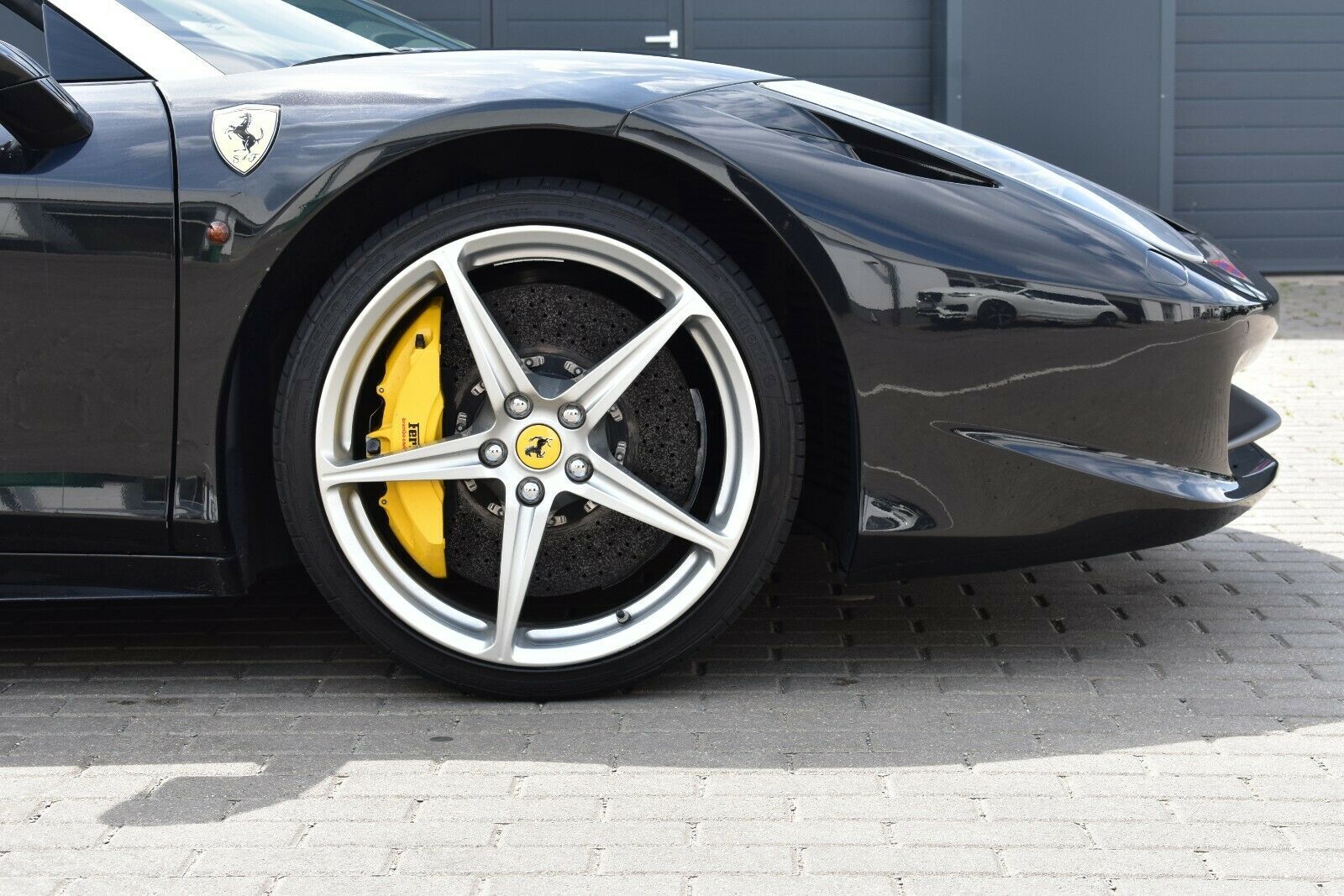 Fahrzeugabbildung Ferrari 458 Italia Spider*Lift*Cam*AFS*MIETKAUF