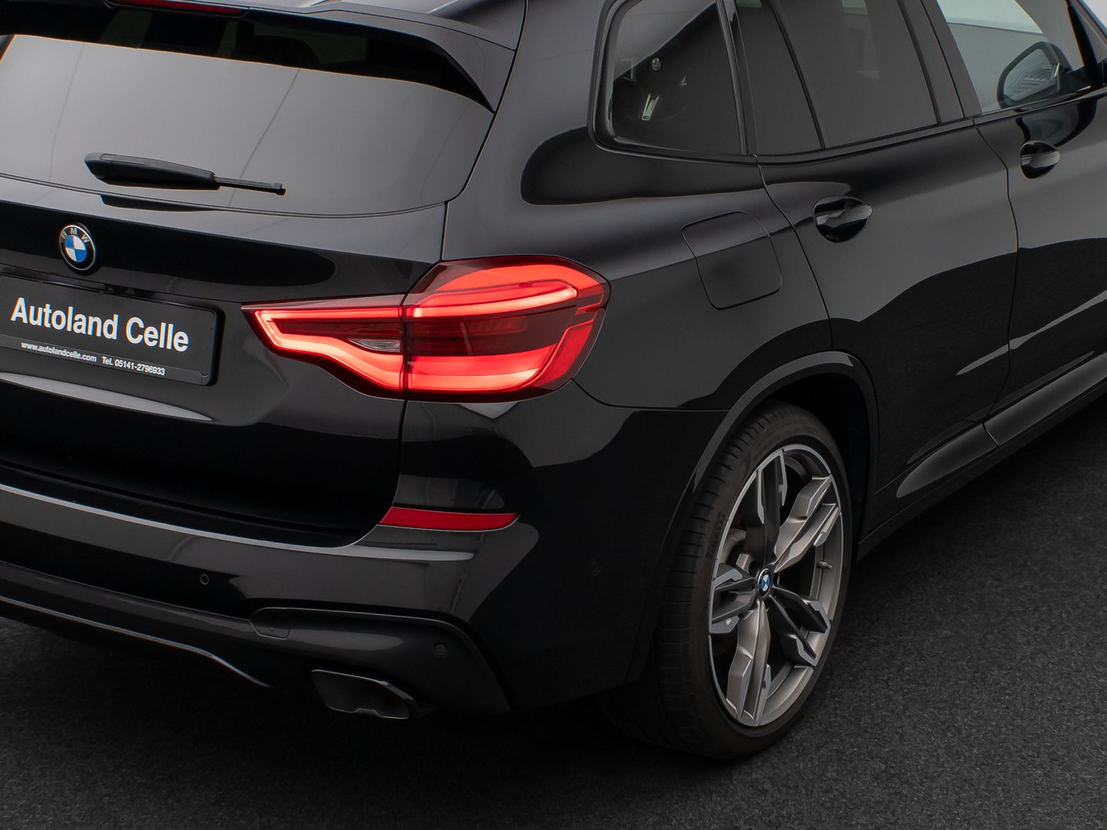 Fahrzeugabbildung BMW X3 M40d Panorama 360°HUD DAB H/K AHK Komfort 21"