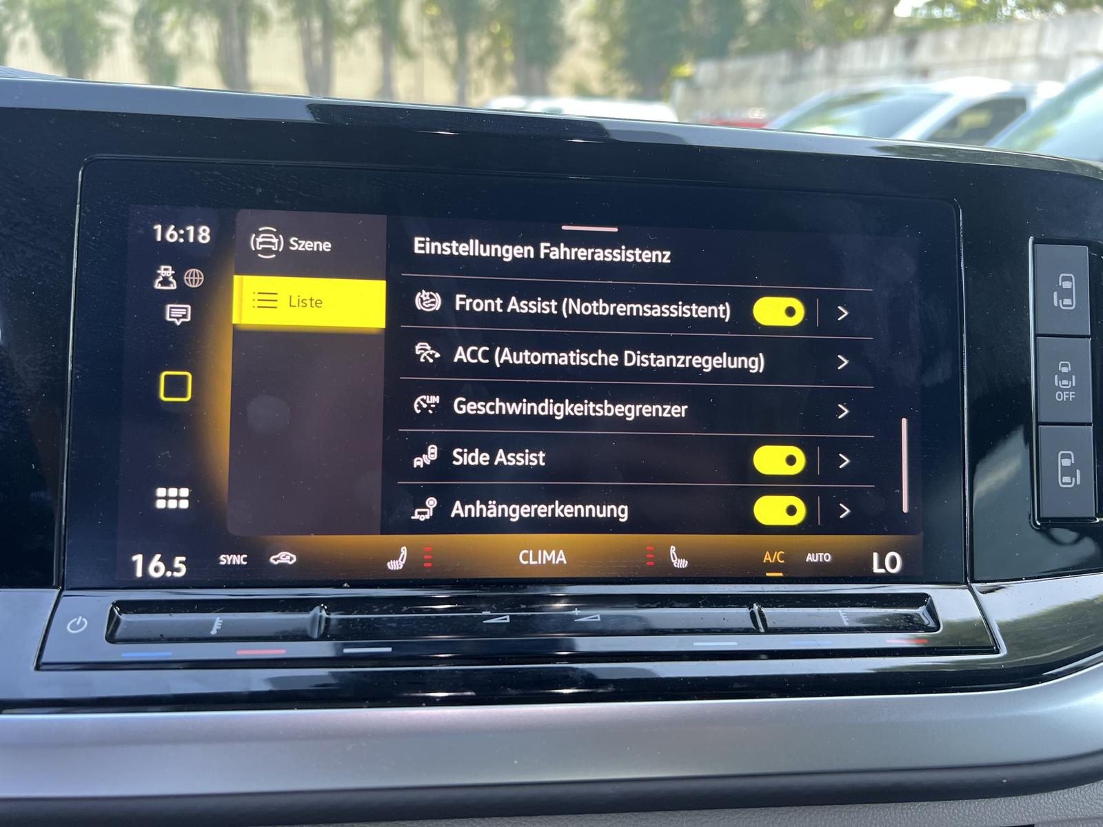 Volkswagen T7 Multivan 2.0 TDI SCR LÜ Life | 6-Sitzer | AHK