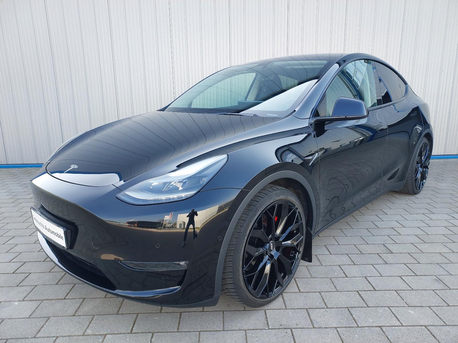 Tesla Model Y Performance AWD*AHK*21°LMF*Schwarz*