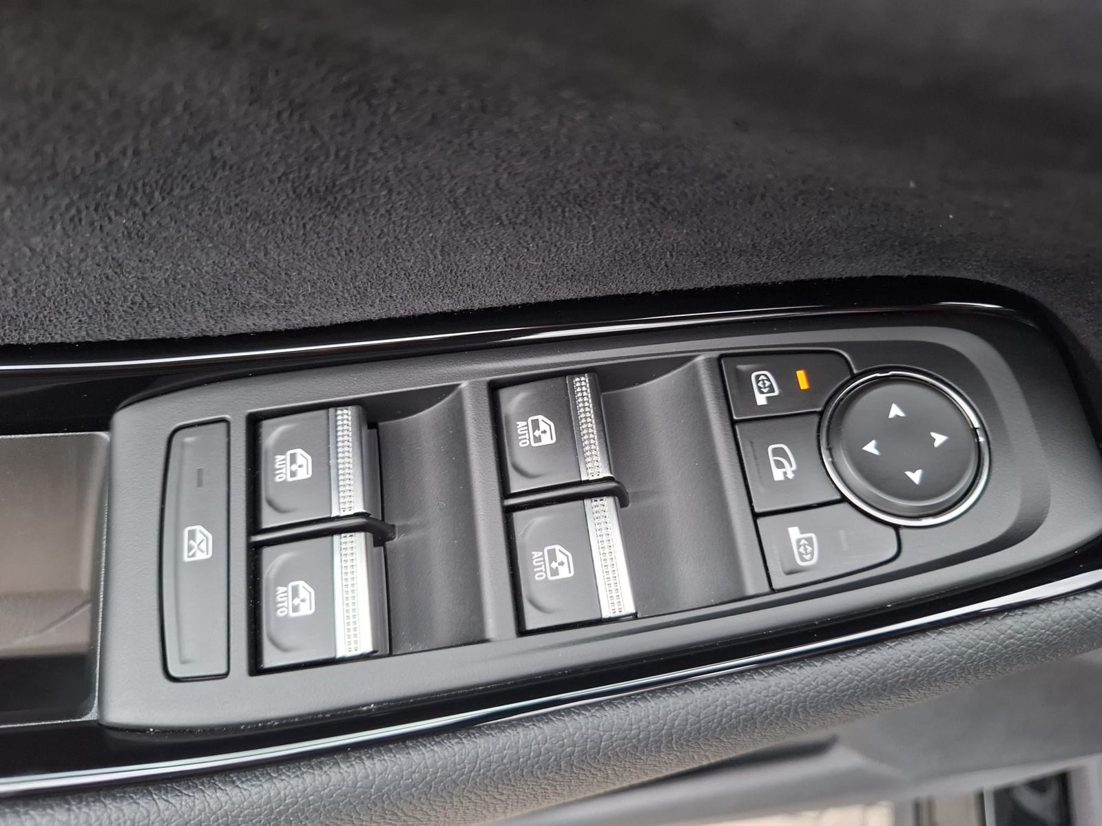 Fahrzeugabbildung Renault Austral 1.2 Voll-Hybrid 200 E-Tech Esprit Alpine